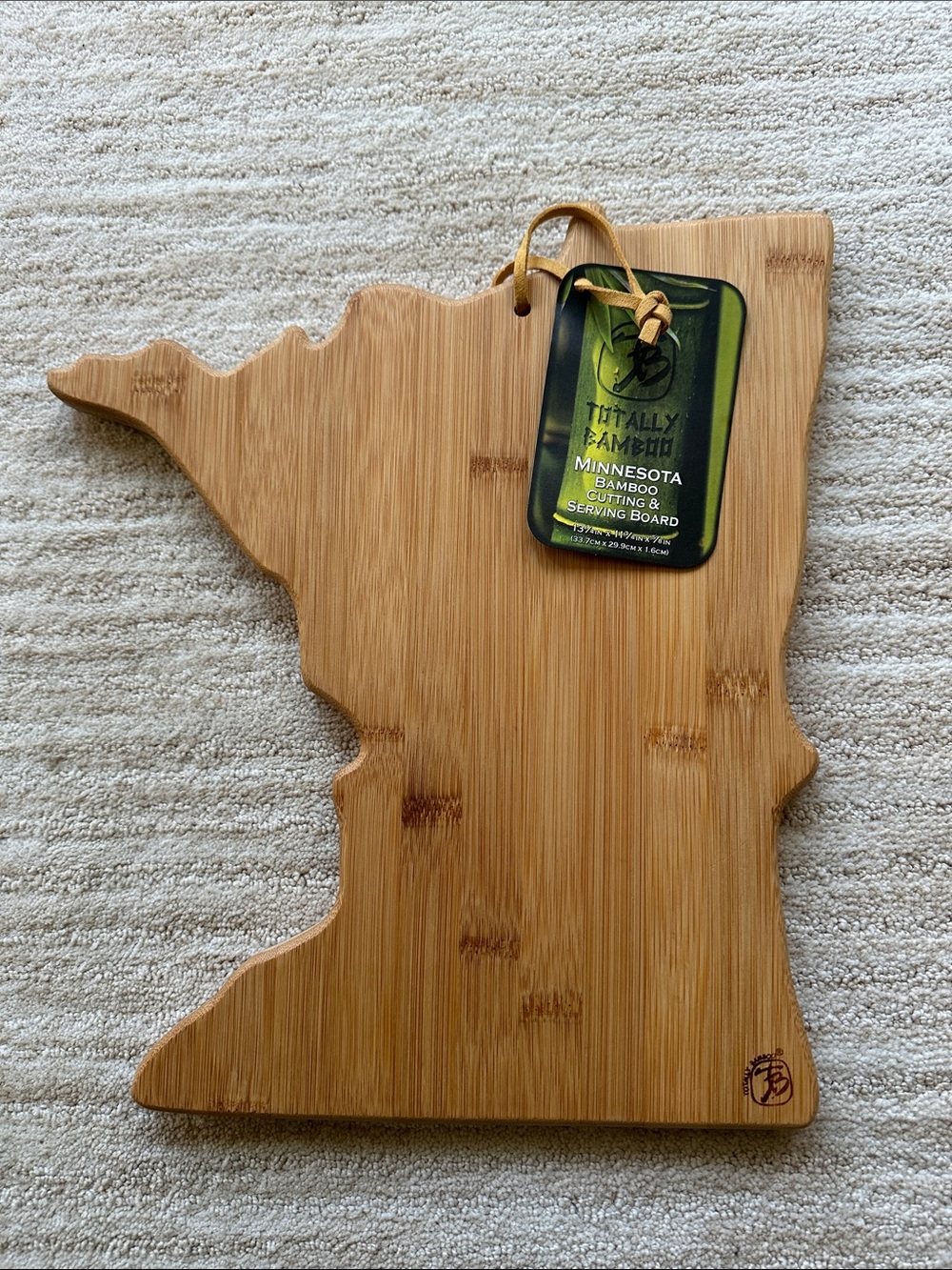 NWT Totally Bamboo Minnesota Cutting Charcuterie Board w Co-branding - Picture 2 of 9